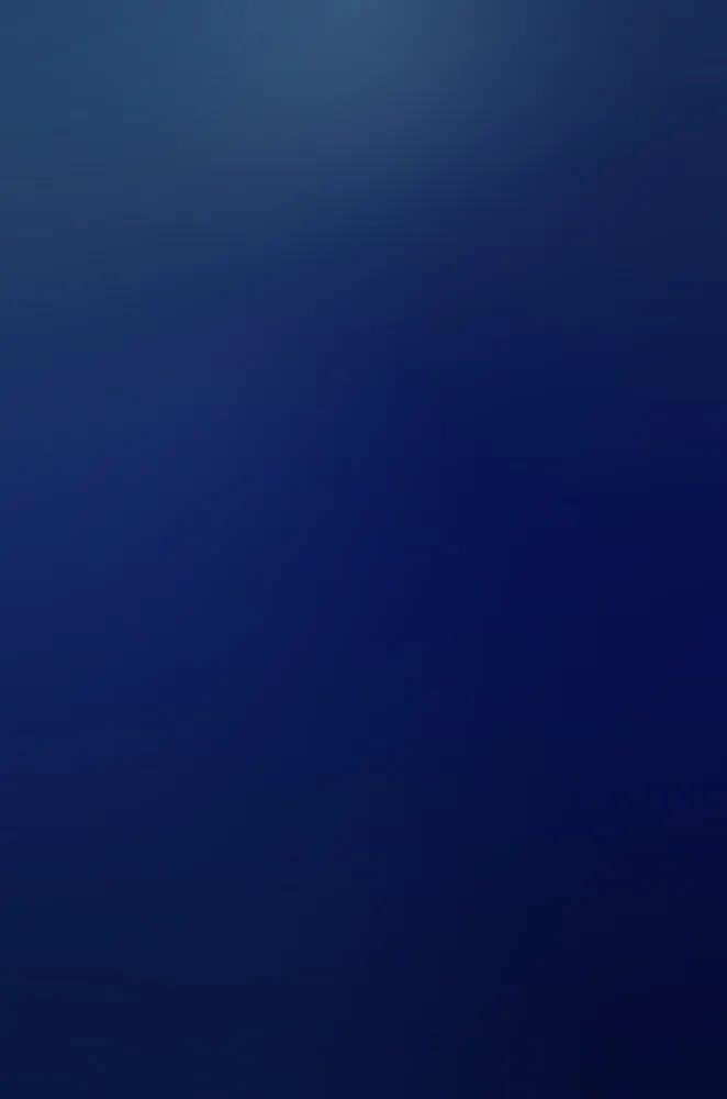 gradient-dark-blue-white-site-mobile-v1